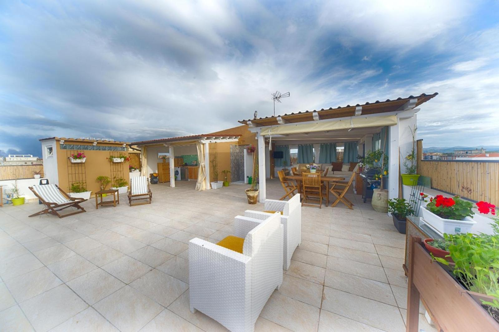 Terrace Rooms Olbia Center Exterior photo