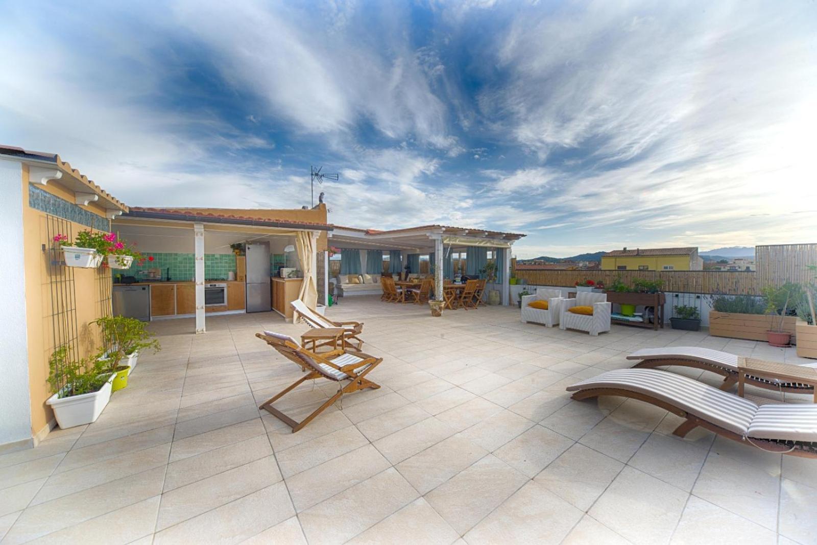 Terrace Rooms Olbia Center Exterior photo